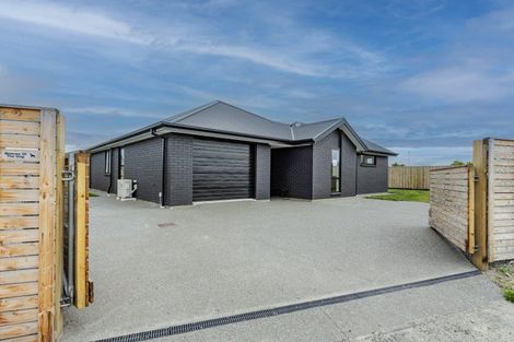 Photo of property in 50b Greig Crescent, Amberley, 7481