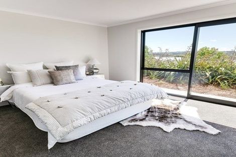 Photo of property in 12 Pukatea Crescent, Owhata, Rotorua, 3010