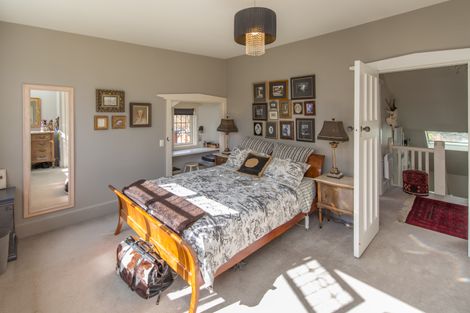 Photo of property in 166 Fendalton Road, Fendalton, Christchurch, 8052