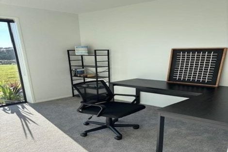 Photo of property in 29 Washer Road, Omata, New Plymouth, 4374