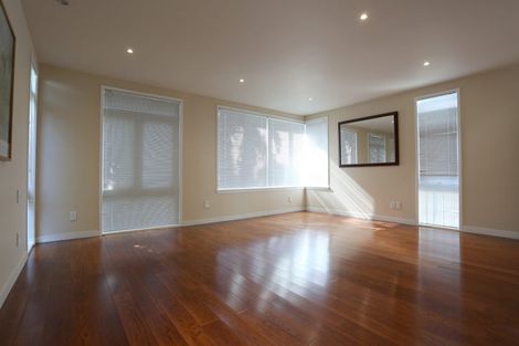 Photo of property in 77 Cliff Road, Torbay, Auckland, 0630