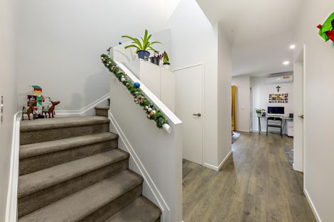 Photo of property in 9 Riroriro Close, Papakura, 2110