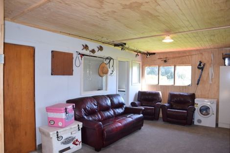 Photo of property in 2 Derby Street, Woodend, Invercargill, 9877