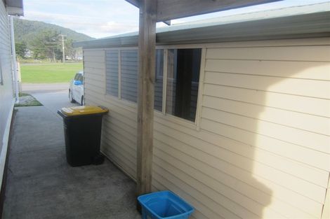 Photo of property in 2 Pitt Street, Cobden, Greymouth, 7802