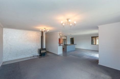 Photo of property in 109 Farnborough Drive, Grandview Heights, Hamilton, 3200