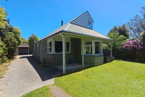 Photo of property in 10 Golf Links Road, Carters Beach, Westport, 7825