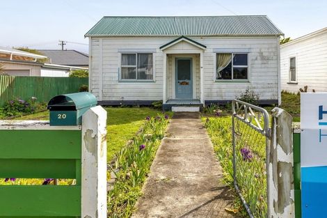 Photo of property in 20 Furlong Street, Hawera, 4610