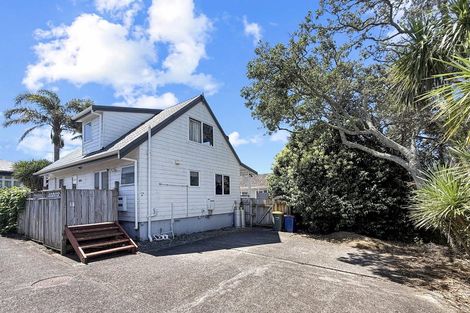 Photo of property in 118b Hepburn Road, Glendene, Auckland, 0602