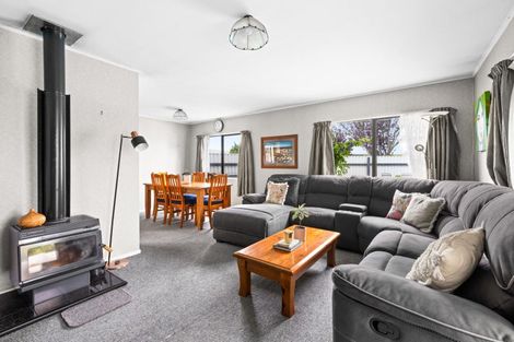 Photo of property in 5 Cormack Place, Greenmeadows, Napier, 4112