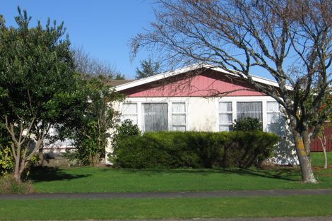 Photo of property in 32 Henare Street, West End, Palmerston North, 4412