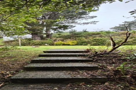 Photo of property in 2/4 Glanmire Road, Newlands, Wellington, 6037