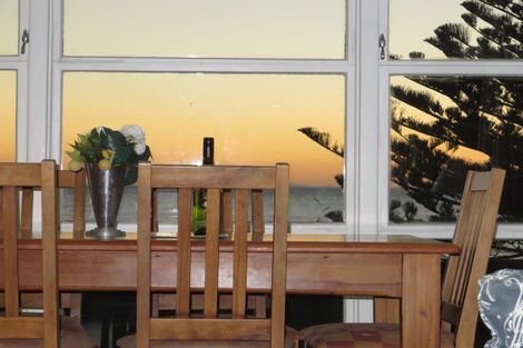 Photo of property in 16 Arawa Street, Raumati Beach, Paraparaumu, 5032