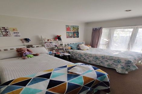 Photo of property in 4 Lendenfeld Drive, Papatoetoe, Auckland, 2025