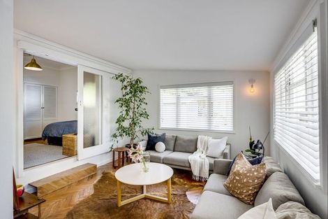 Photo of property in 5 Hooker Avenue, Hospital Hill, Napier, 4110