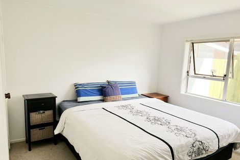 Photo of property in 42a Trentham Road, Papakura, 2110