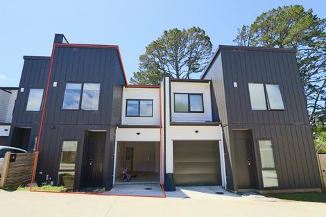 Photo of property in 16 Korokio Lane, Henderson, Auckland, 0612