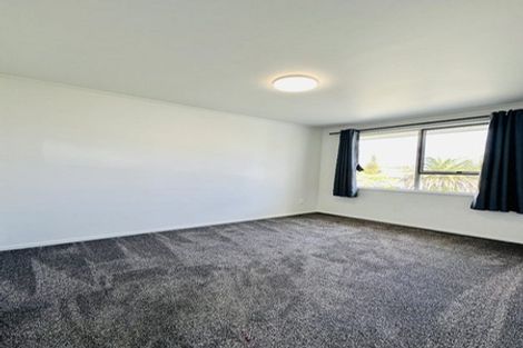 Photo of property in 48 Glynnbrooke Street, Te Atatu South, Auckland, 0610