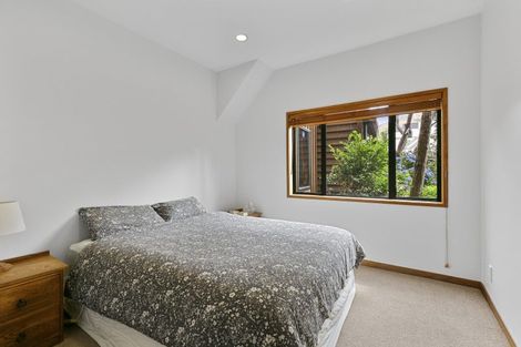 Photo of property in 12 Amesbury Drive, Churton Park, Wellington, 6037