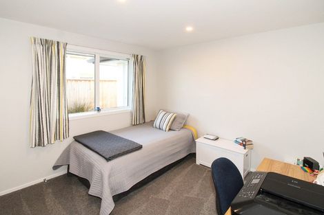 Photo of property in 28 Feist Street, Carterton, 5713