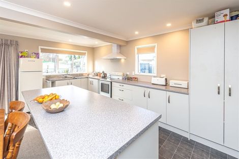 Photo of property in 12 George Street, Aramoho, Whanganui, 4500