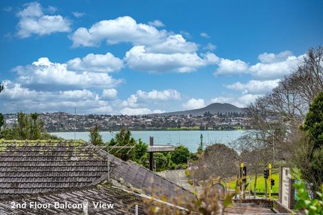 Photo of property in 2/8 Bennett Road, Pakuranga, Auckland, 2010