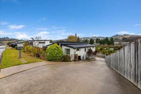 Photo of property in 31 Grandvista Drive, Green Island, Dunedin, 9018