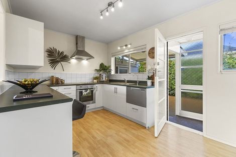 Photo of property in 2/21 Jutland Road, Hauraki, Auckland, 0622