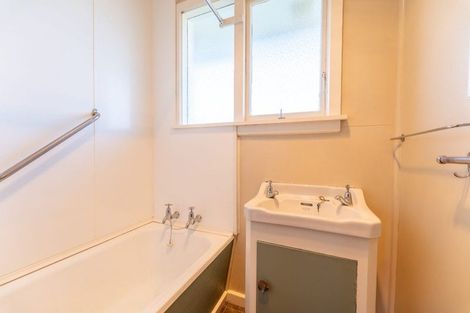 Photo of property in 2/8 Hatton Street, West End, Timaru, 7910