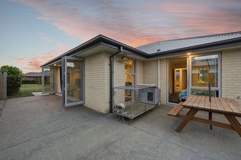 Photo of property in 7 Waimarie Street, Pegasus, 7612