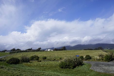 Photo of property in 23 Dudley Street, Orepuki, Riverton, 9881