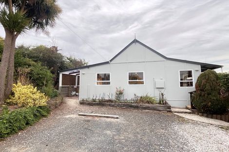 Photo of property in 24 Nore Street, Waihola, Milton, 9073