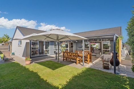 Photo of property in 40 Leeward Drive, Whitianga, 3510
