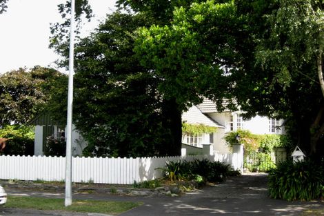 Photo of property in 15 Kent Lodge Avenue Avonhead Christchurch City