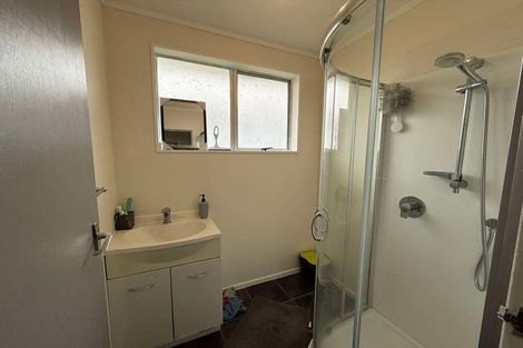 Photo of property in 2/8 Wilford Street, Wallaceville, Upper Hutt, 5018