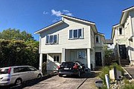 Photo of property in 2/6 John Jennings Drive, Oteha, Auckland, 0632