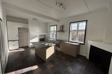 Photo of property in 6 Malcolm Street, Martinborough, 5711