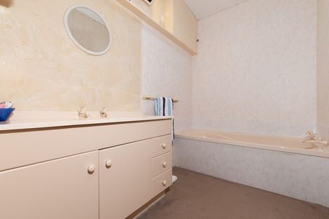 Photo of property in 13 Knowles Crescent, Ranfurly, 9332