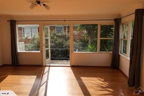 Photo of property in 1/4 Margaret Place, Milford, Auckland, 0620