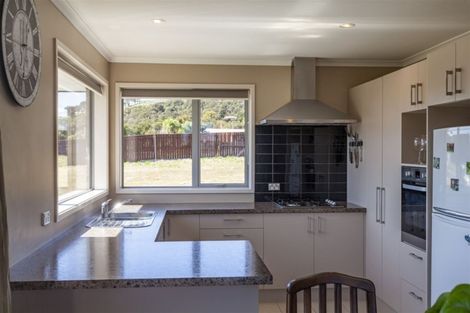 Photo of property in 5 Ruataniwha Drive, Collingwood, 7073