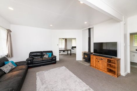 Photo of property in 977 Fitzherbert East Road, Aokautere, Palmerston North, 4471