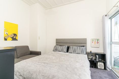 Photo of property in 8 Cashel Street, South Dunedin, Dunedin, 9012