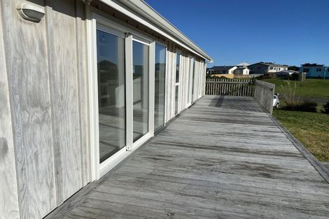 Photo of property in 46 Gawler Street, Te Horo Beach, Otaki, 5581