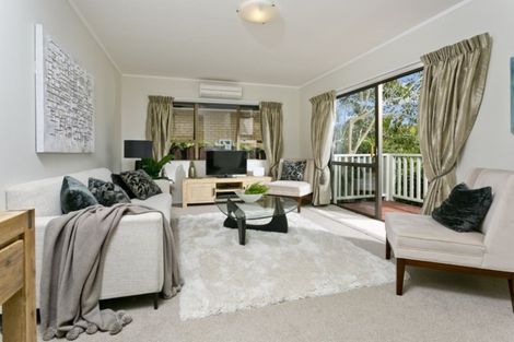 Photo of property in 1/26 Corunna Road, Milford, Auckland, 0620