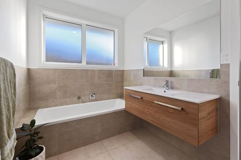 Photo of property in 25 Robley Road, Pyes Pa, Tauranga, 3112