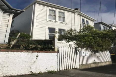Photo of property in 64 Wallace Street, Mount Cook, Wellington, 6021