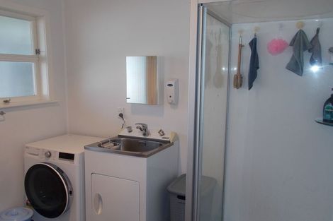 Photo of property in 16 Ongo Road, Hunterville, 4730