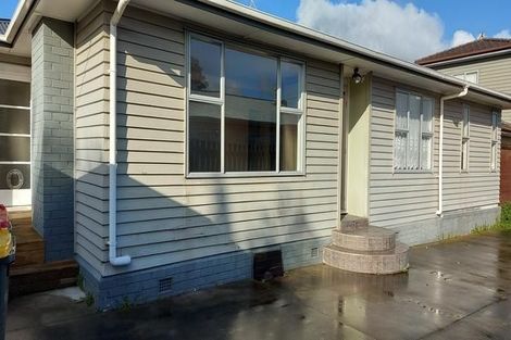 Photo of property in 33a Titoki Street, Te Atatu Peninsula, Auckland, 0610