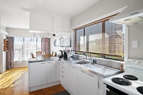 Photo of property in 60 Helvetia Road, Pukekohe, 2120