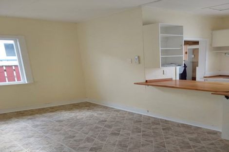 Photo of property in 199 Onepu Road, Lyall Bay, Wellington, 6022