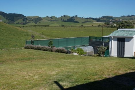 Photo of property in 124 Seaforth Road, Waihi Beach, 3611